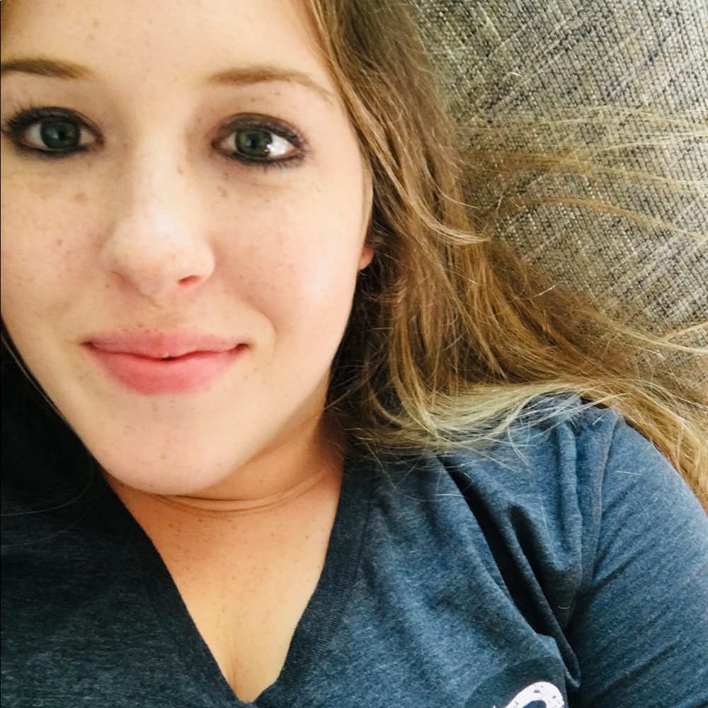 Meet your Posher, Rebekah